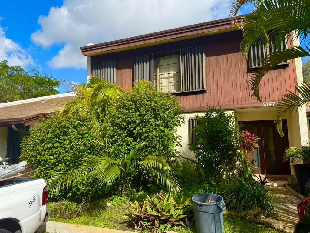 Lawn Care - Sunrise - After professional lawn care and landscaping service by The Fresh Feel in South Florida